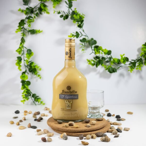 Cremas con Vodka Sabor a Algarrobina